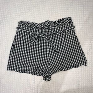 High waisted checkered shorts